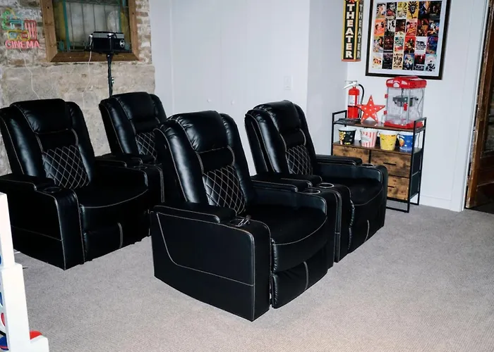 Сasa de vacaciones 4 Bedroom • Theater • Gym • Walk To Lincoln Park! Chicago